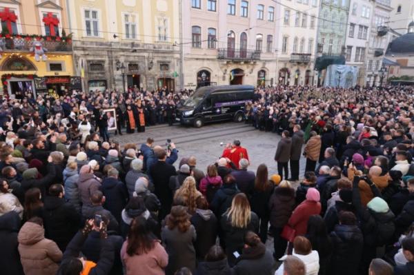 Військовий оркестр Волинського прикордонного загону вшанував пам’ять Народного артиста України Степана Гіги2
