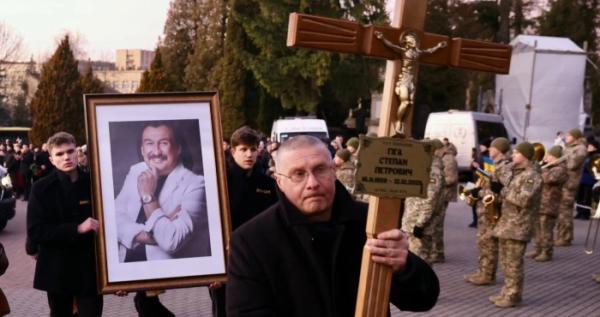 Військовий оркестр Волинського прикордонного загону вшанував пам’ять Народного артиста України Степана Гіги Військовий оркестр Волинського прикордонного загону вшанував пам’ять Народного артиста України Степана Гіги