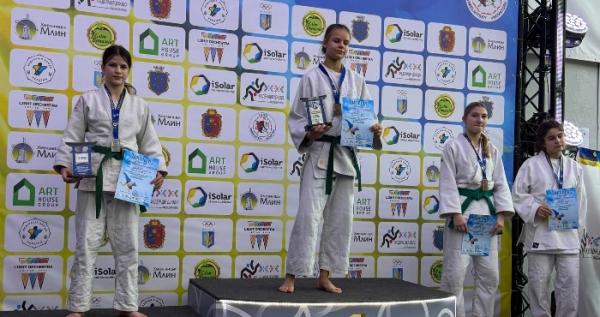 Волинські дзюдоїсти здобули чотири медалі на всеукраїнському турнірі в Хмельницькому Волинські дзюдоїсти здобули чотири медалі на всеукраїнському турнірі в Хмельницькому