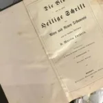З України намагались вивезти старовинні біблії