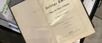 З України намагались вивезти старовинні біблії