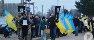 Загинув, рятуючи життя побратимів: у Дібрівську в останню путь провели 31-річного бойового медика
