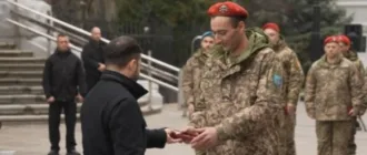 Зеленський відзначив державною нагородою захисника Олега Смагу із Сенкевичівки