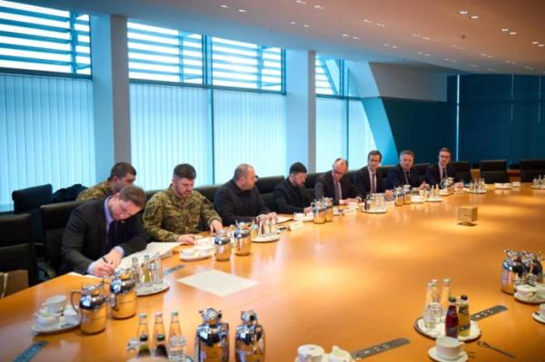 Зеленський зустрівся з представниками США в Берліні для переговорів про війну2