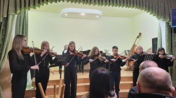 Більше 1700 випускників за 70 років: відбулася лекція-концерт про історію Острозької школи мистецтв4