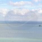 Керченський міст охороняють три катери та корабель ФСБ - соцмережі