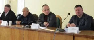 Очільник Волині зустрівся зі старостами та відвідав лікарню на Горохівщині