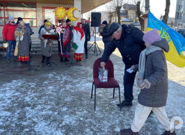 Понад 80 тисяч гривень для воїнів: у Камені-Каширському триває «Коляда для солдата»3