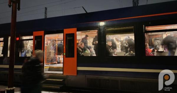 Прибуття і відправлення нового поїзда Львів – Рокитне-Волинське у Ковелі