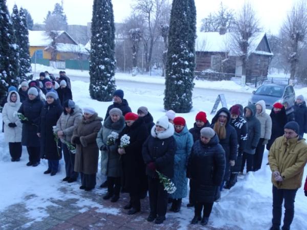 У День Соборності України у Турійську вшанували полеглих захисників3
