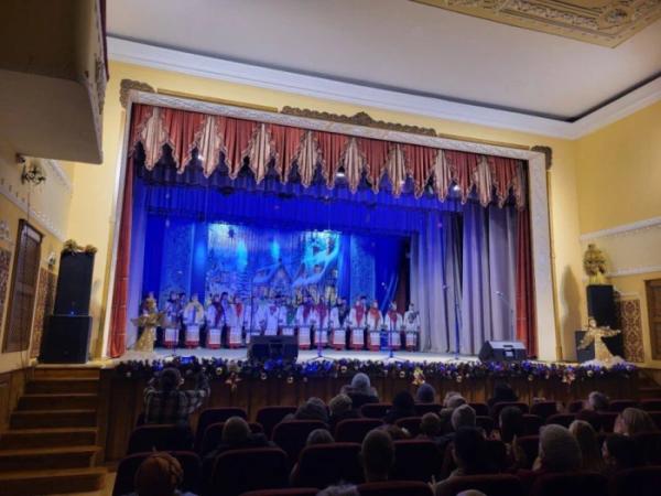 У Ковелі колядував народний аматорський ансамбль пісні і танцю «Лісова пісня»6