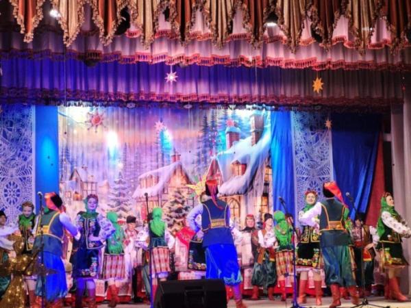 У Ковелі колядував народний аматорський ансамбль пісні і танцю «Лісова пісня»17