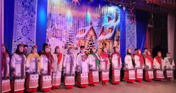 У Ковелі колядував народний аматорський ансамбль пісні і танцю «Лісова пісня»