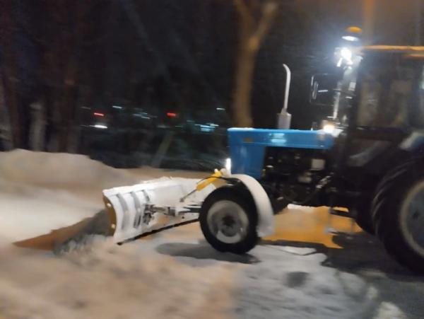 У Ковелі комунальники під час снігопаду працювали у посиленому режимі5