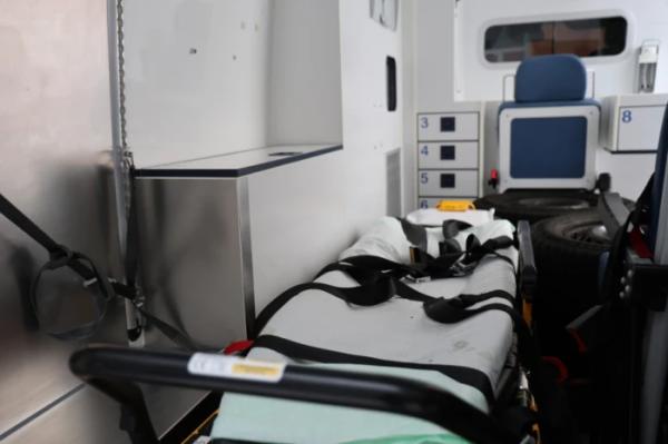 У Луцьку рятувальникам передали автомобіль з Німеччини4