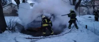 У Нововолинську рятувальники ліквідували пожежу автомобіля
