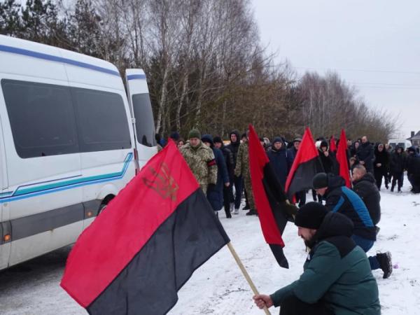 У Турійську попрощалися із захисником Олександр Євтушком31