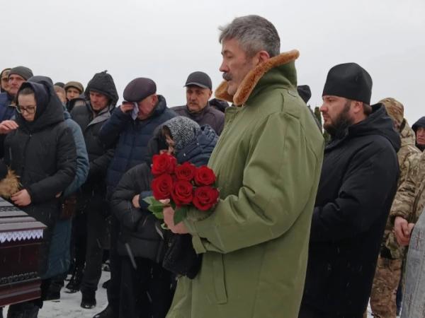 У Турійську попрощалися із захисником Олександр Євтушком43