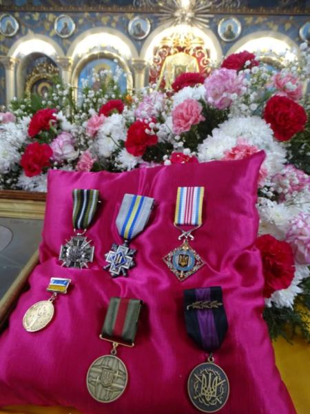 У Турійську попрощалися із захисником Олександр Євтушком11