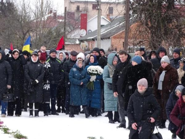 У Турійську попрощалися із захисником Олександр Євтушком7