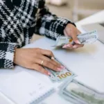 Від 11 до 26 тисяч гривень: експерт підрахував реальні доходи освітян різної кваліфікації після січневого підвищення