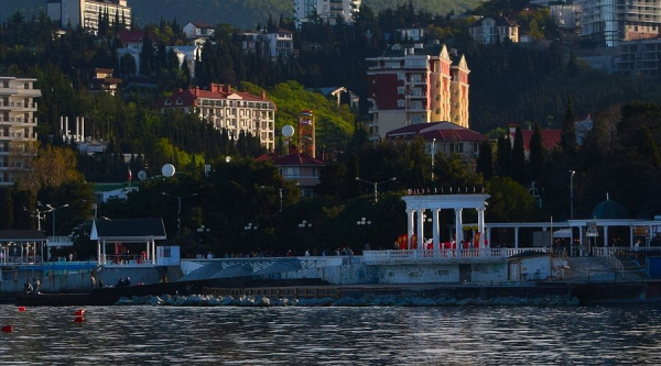 В Алушті окупанти зносять знаменитий символ міста4